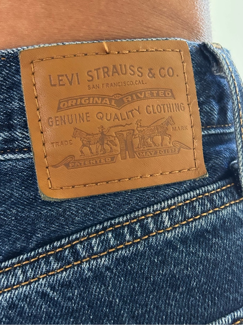 Levi's Dad Jean from Aritzia - Picture 3 of 4